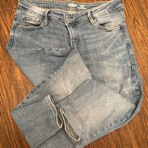 Old Navy Rockstar Super Skinny Jeans